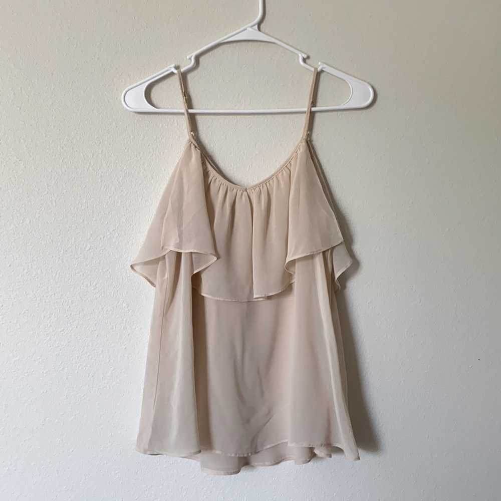 Súper cute and flowy top size s perfect for summer. Formal and casual